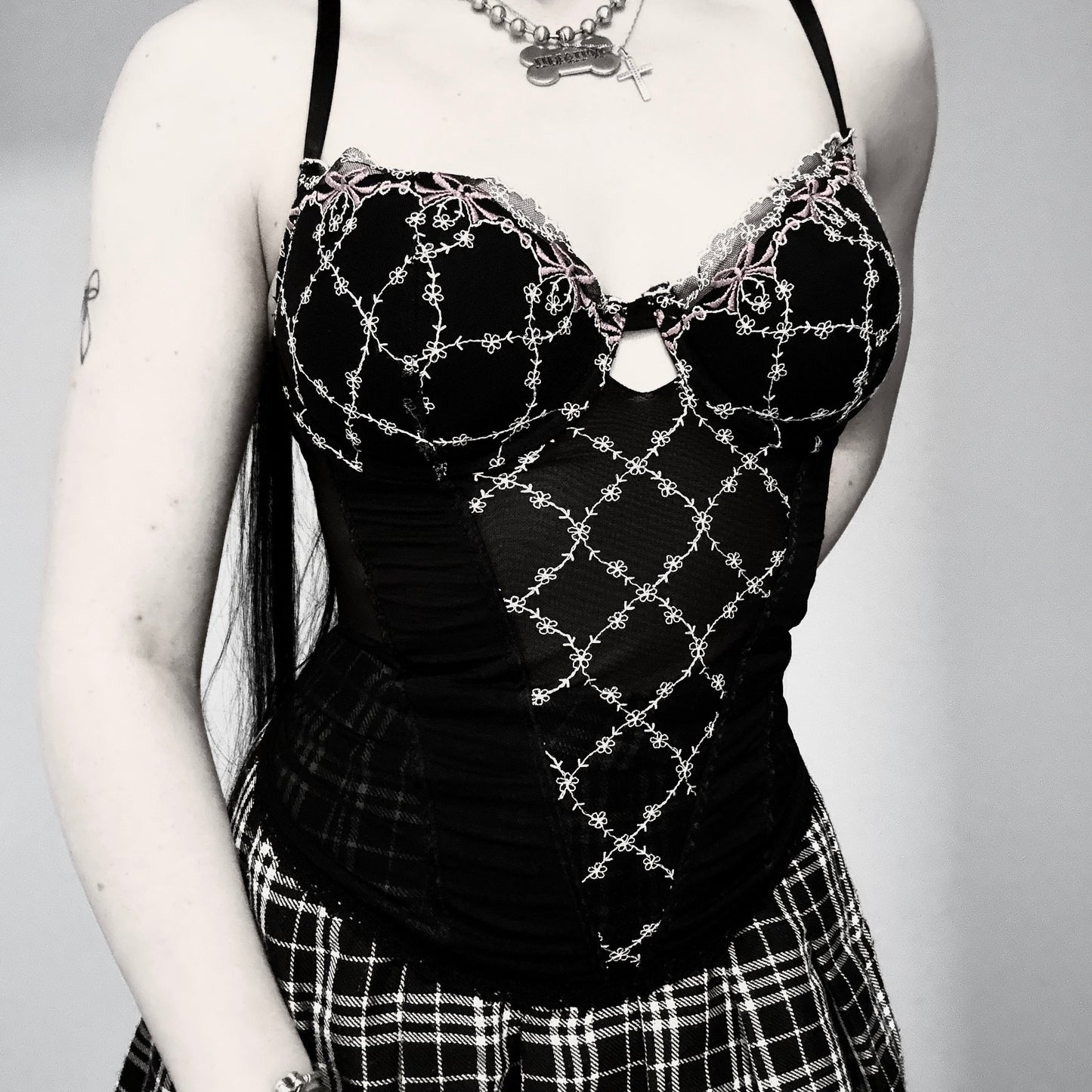 Black lace bow corset